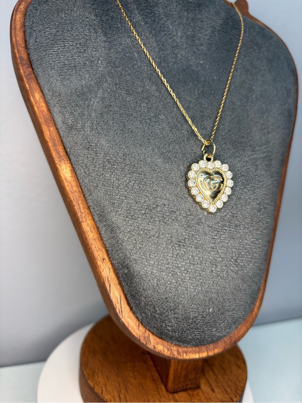 Gucci Gold & Crystal GG Heart Pendant Necklace - Picture 5 of 11